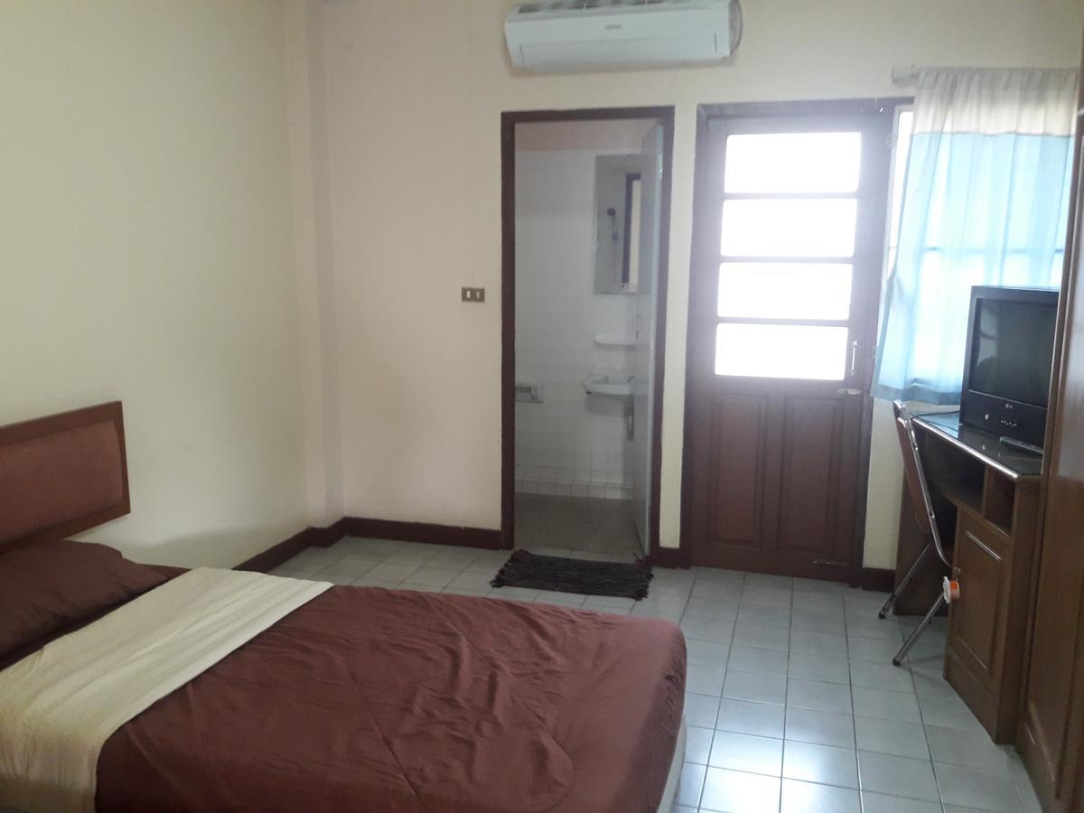 Inter Inn Hotel Chiang Mai Bagian luar foto