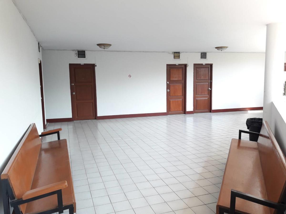 Inter Inn Hotel Chiang Mai Bagian luar foto