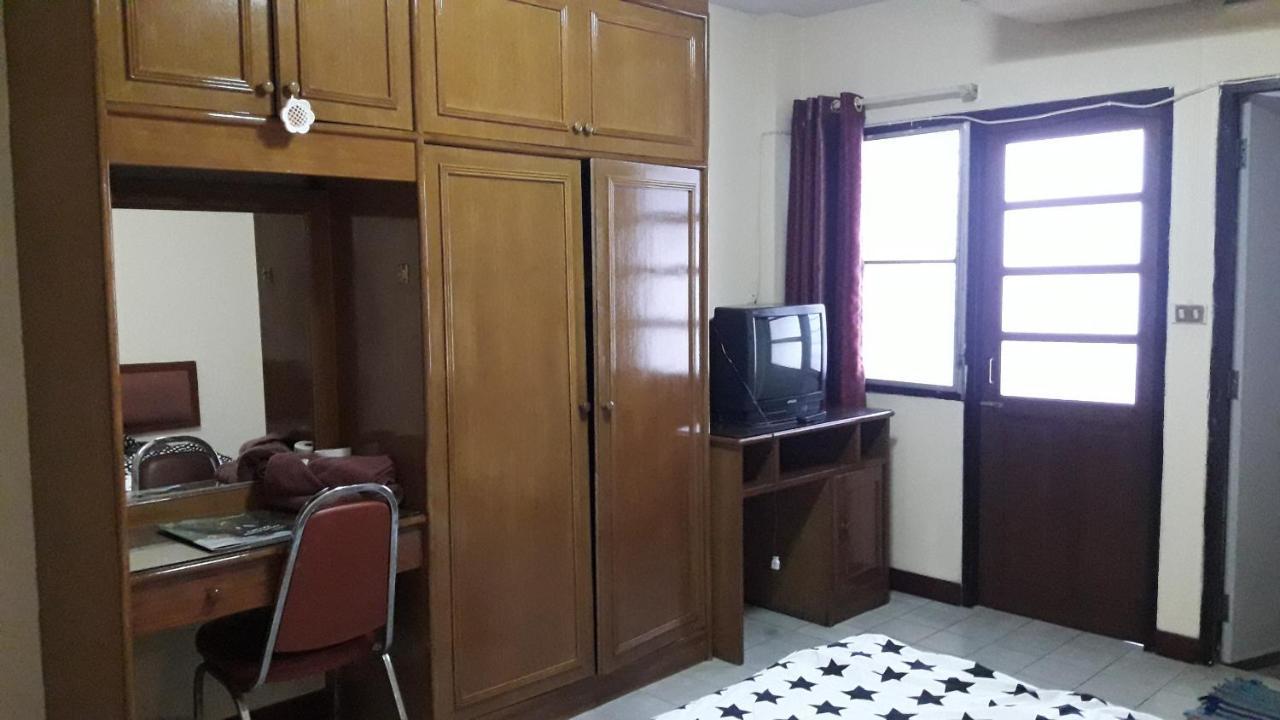 Inter Inn Hotel Chiang Mai Bagian luar foto